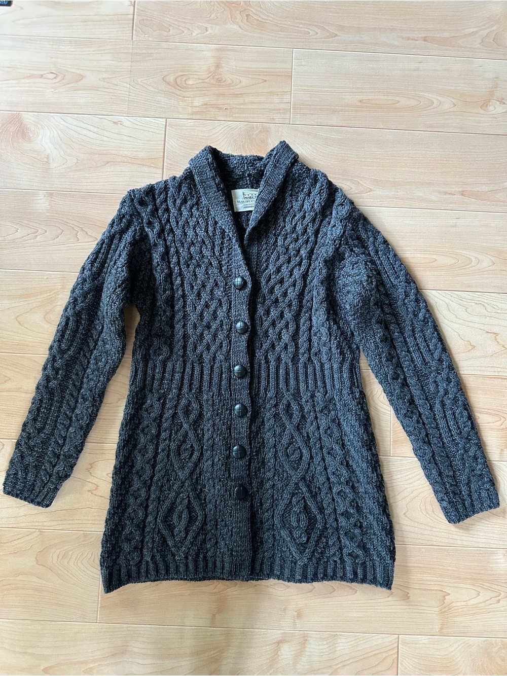 Aran Sweater Market Classic Cable-Knit Button-Up Sweater Coat Charcoal Gray NWT - Picture 2 of 9